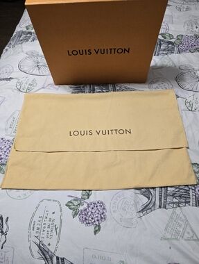 Louis Vuittom Beige Envelope Dust Bag 22"x14"